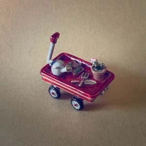 Monet Gardening Cart Trinket